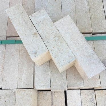 耐火磚廠家現貨 高鋁質耐火磚 二級高鋁磚 耐火防火磚