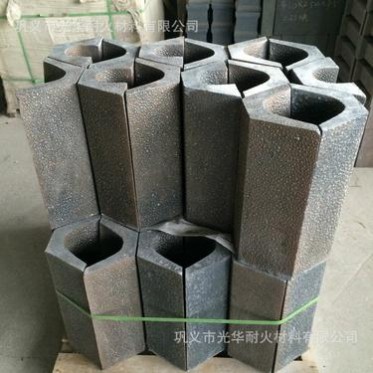 錳鋼冶煉爐爐**碳化硅流槽