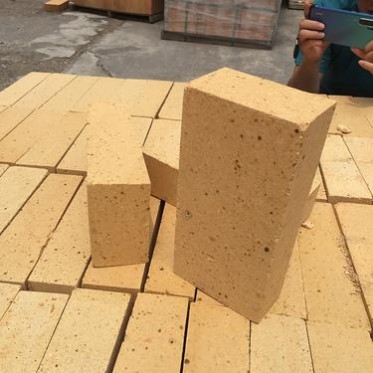 科瑞供應回轉窯砌筑用粘土磚 耐火粘土磚加工 熱風爐用粘土磚 歡迎咨詢