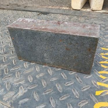 豫企耐材 碳化硅磚 耐高溫工業用耐火磚 供應耐磨耐火材料廠家