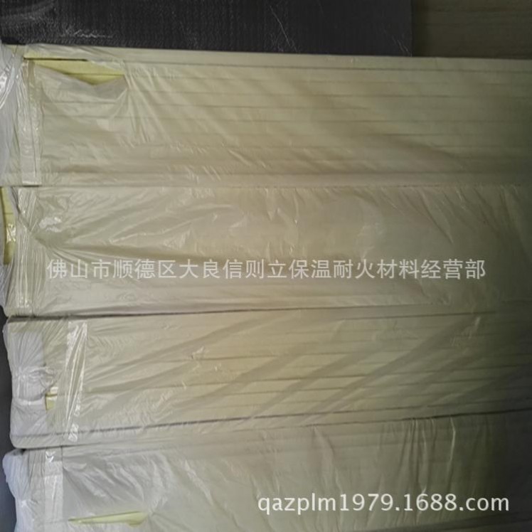 雙面鋁箔復合板 兩面鋁箔擠塑板 鋁箔隔熱板 壓花鋁箔隔熱板