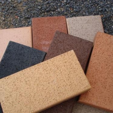 耐火磚保溫磚耐酸磚園林磚生產廠家長期供應燒結磚透水磚