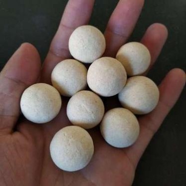 河南航嘉耐材廠家含量65-75%使用溫度1400度熔煉式高鋁球