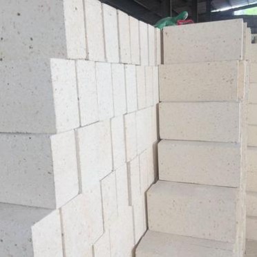 一級高鋁磚，到新密四季火耐火材料廠家，高鋁磚專業生產廠家