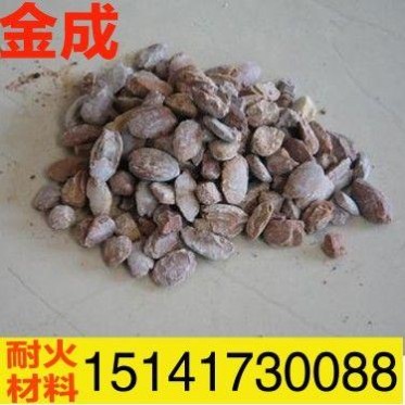 耐材堿性爐料重燒鎂砂廠家耐火材料大量現貨歡迎致電咨詢