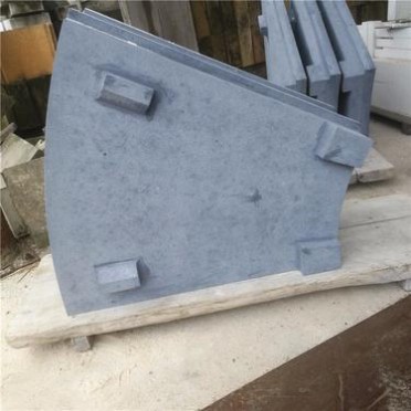 2.7米直徑爐底板 碳化硅爐底板 碳化硅棚板 碳化硅爐膛 耐磨板 使用壽命長